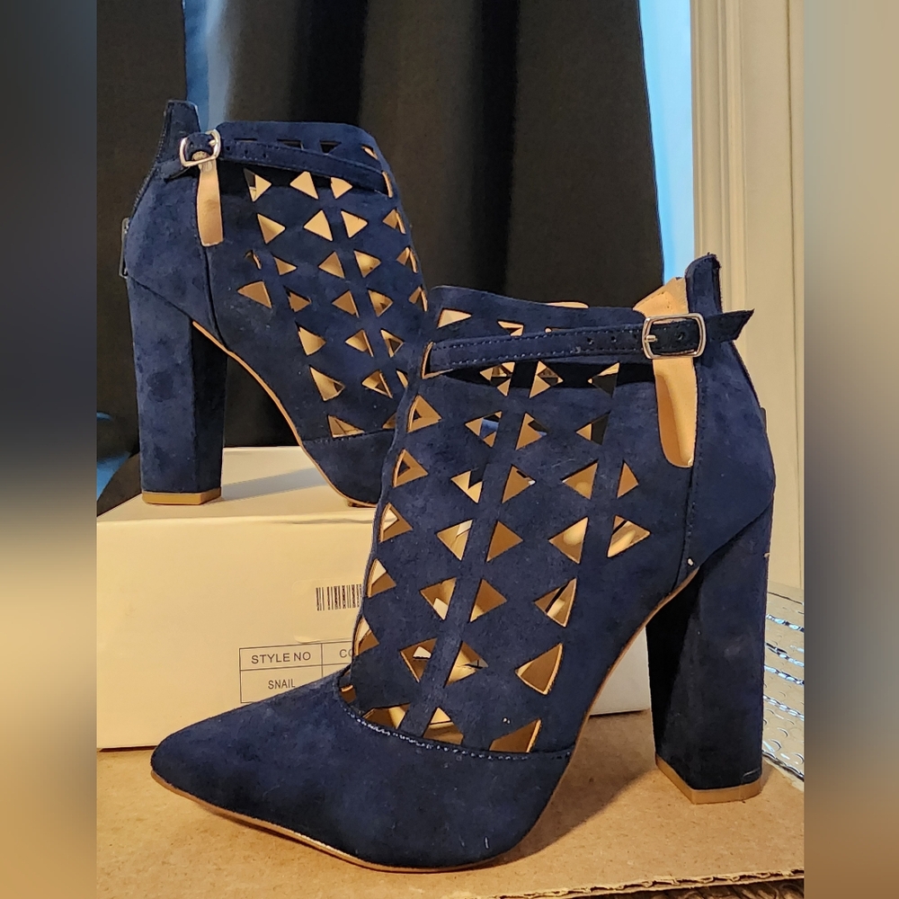 Hotsoles Blue Suede Women's Heels